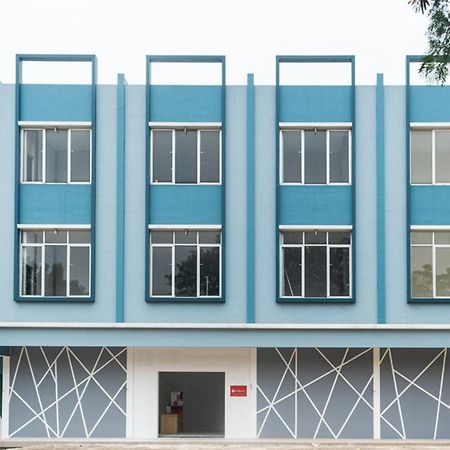 Reddoorz Plus @ Otista Raya Ciputat Tangerang Exteriér fotografie